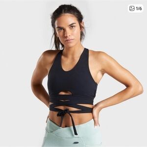 Gymshark Black Cross-Back Sports Bra NWOT